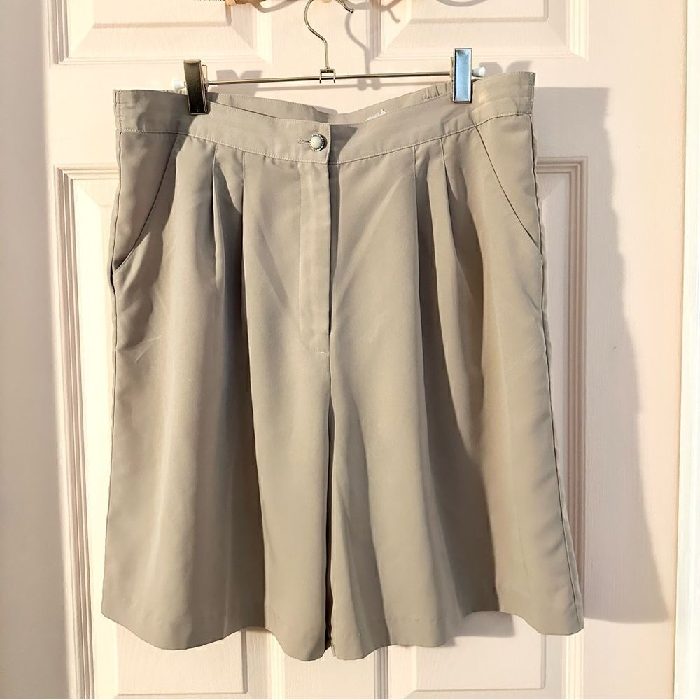 $5 SALE Tan Dana sportswear shorts